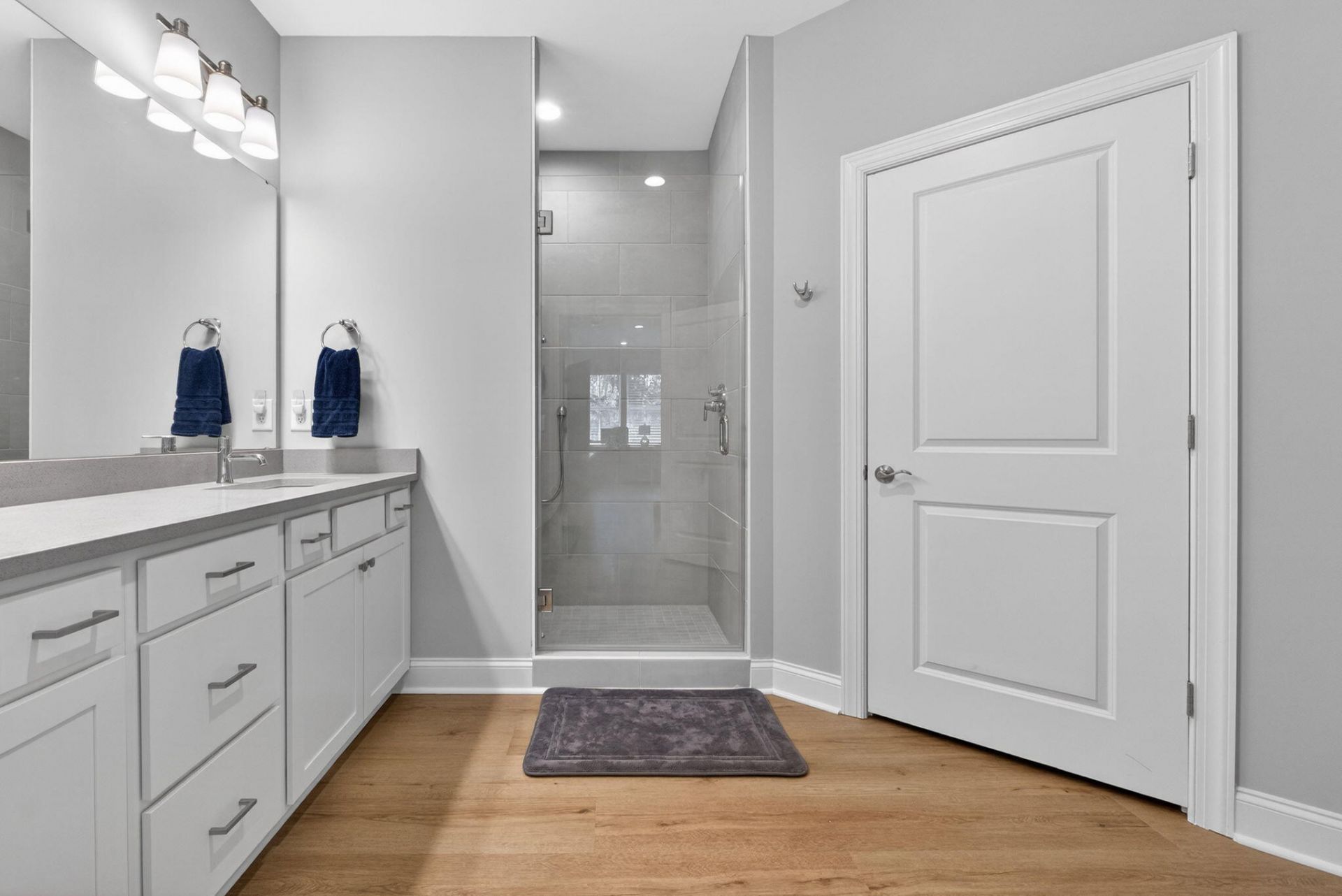 410 Carolina Cherry Photo 24