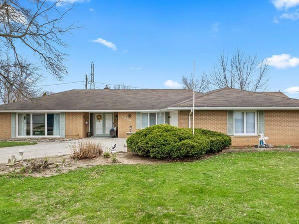 1426 Lakewood Drive, Fort Wayne, IN 46819
