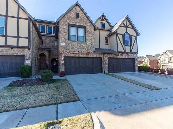 1605 Brook Glen Drive, Euless, TX 76039