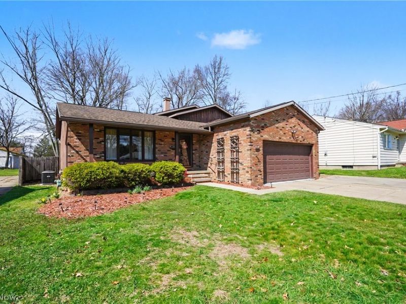 3114 Englewood Drive , Silver Lake, OH 44224 Photo 3