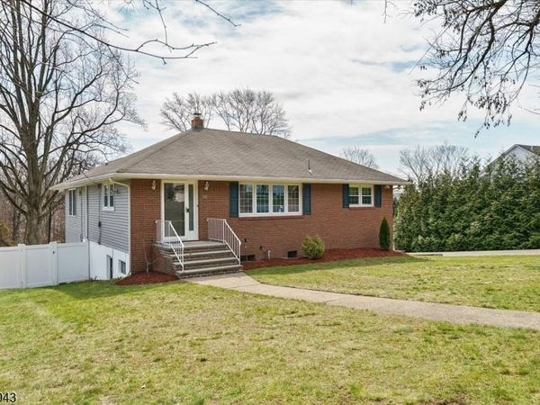 245 Barnert Ave, Totowa, NJ 07512