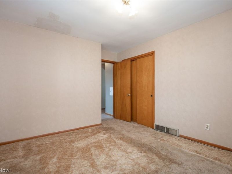 5531 Briarcliff Drive , Garfield Heights, OH 44125 Photo 21