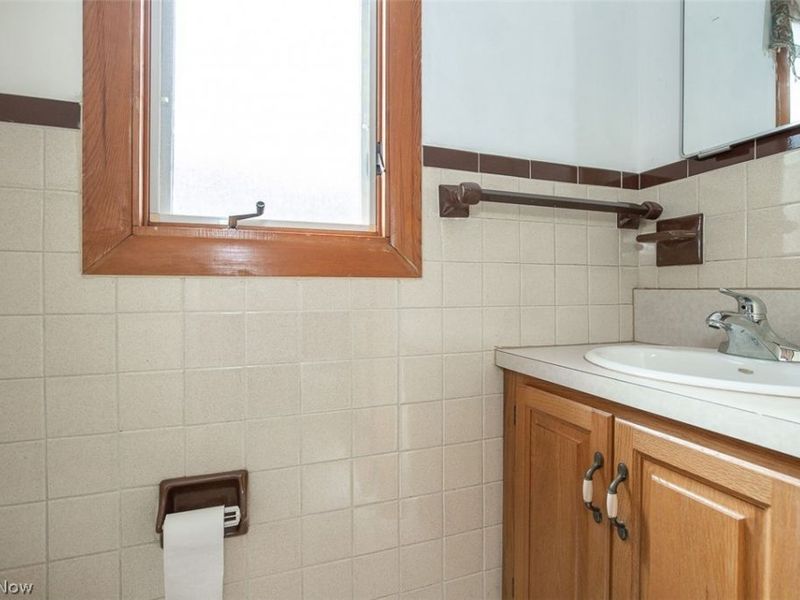 5531 Briarcliff Drive , Garfield Heights, OH 44125 Photo 8