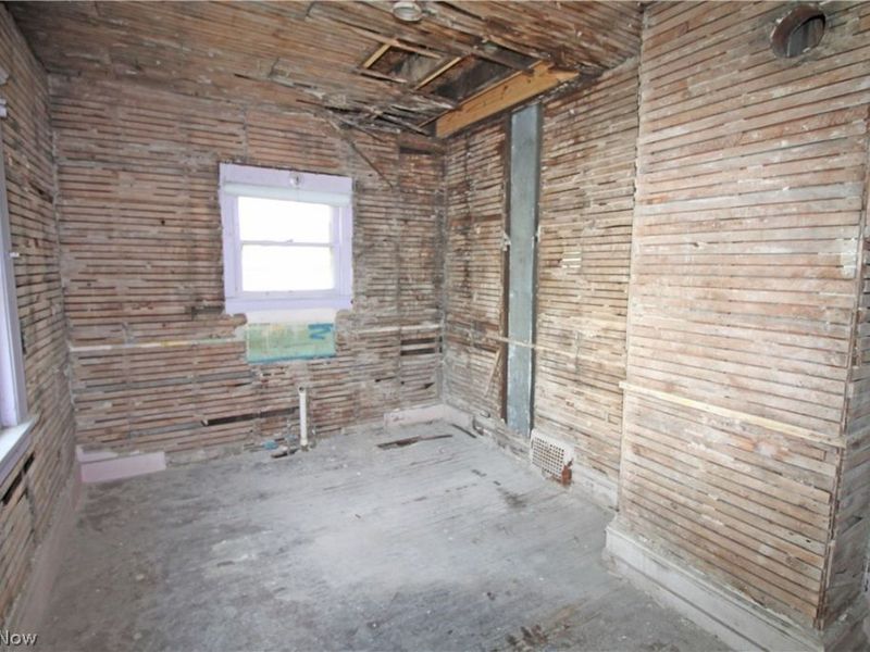 3107 E 98th Street , Cleveland, OH 44104 Photo 24