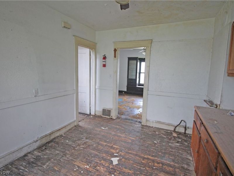 3107 E 98th Street , Cleveland, OH 44104 Photo 8