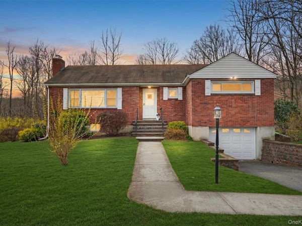 15 Hy Vue Drive, Newburgh, NY 12550