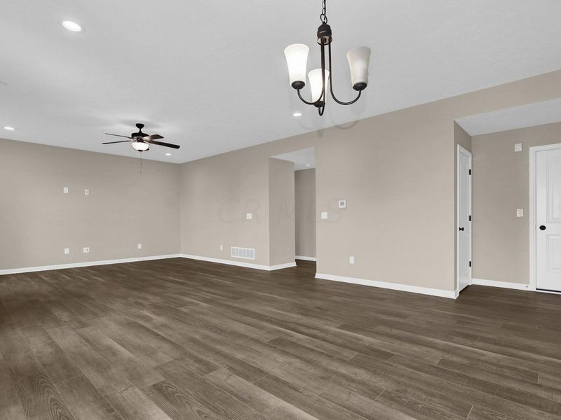 2775 Chatwood Loop , Blacklick, OH 43004 Photo 10