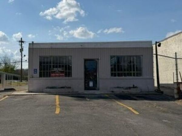 1102 Tennessee Avenue , Etowah, TN 37331