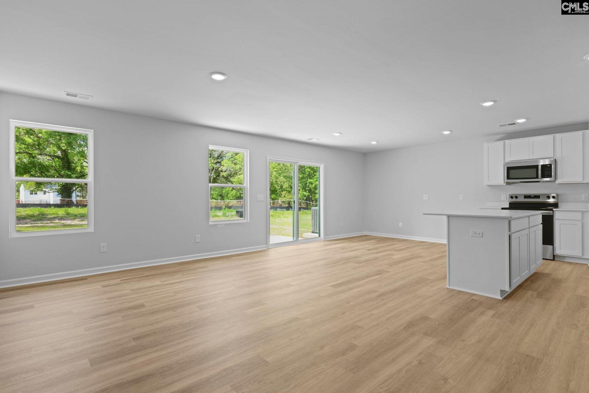 310 Paratrooper Lane  Photo 18