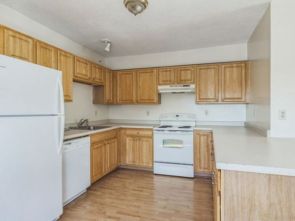 48 North St, Unit 8, Ware, MA 01082