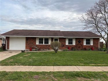 401 Chestnut Drive, Eaton, OH 45320