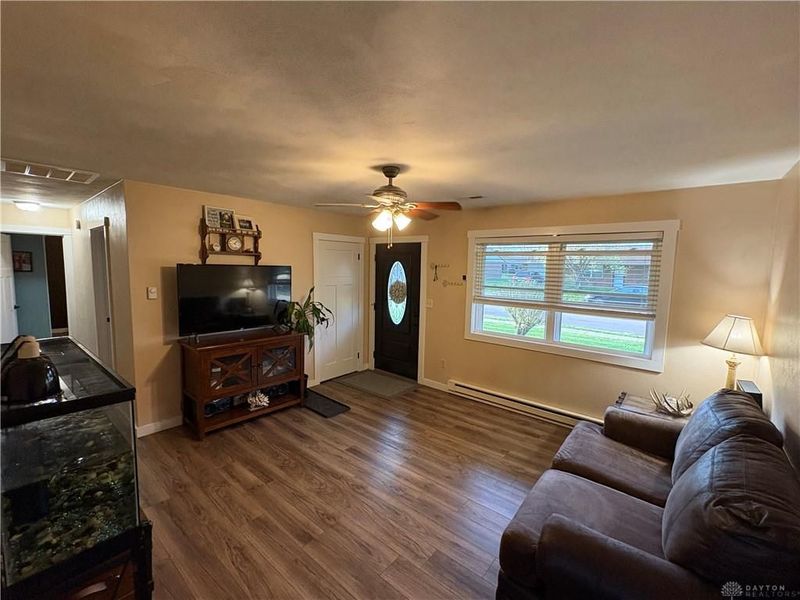 401 Chestnut Drive, Eaton, OH 45320 Photo 2