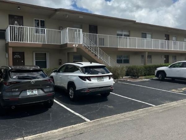 550 NW 78th Avenue, Unit 204, Margate, FL 33063