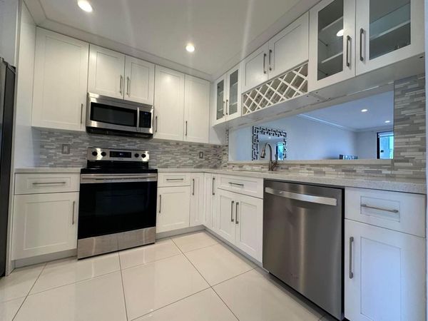 10630 NW 14th Street, Unit 118, Plantation, FL 33322