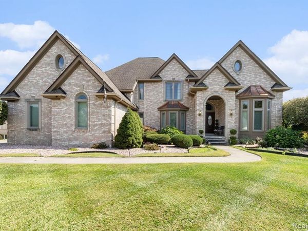 49931 Cooke Avenue, Plymouth Twp, MI 48170