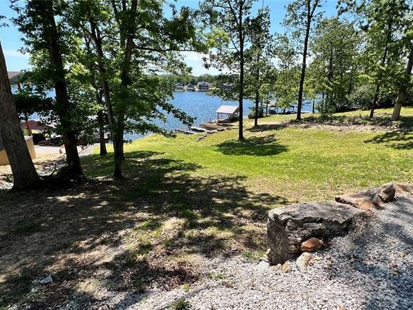 2010 Port Perry Drive, Perryville, MO 63775