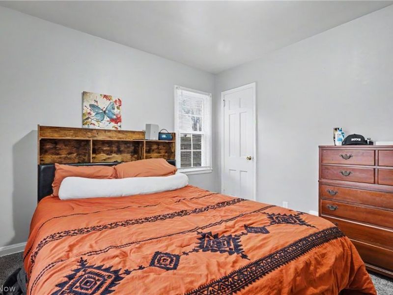 834 Sarcee Avenue , Akron, OH 44305 Photo 16