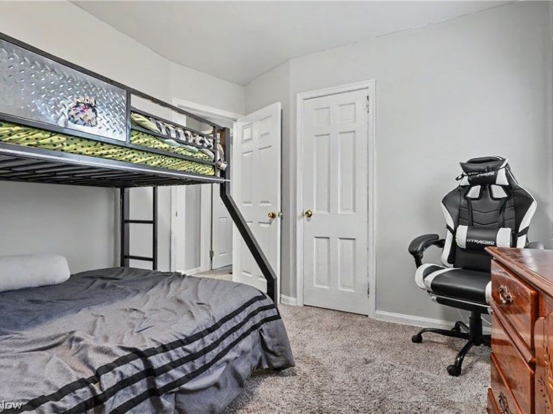 834 Sarcee Avenue , Akron, OH 44305 Photo 18