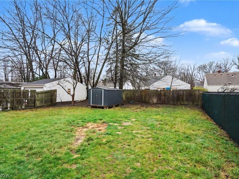 834 Sarcee Avenue , Akron, OH 44305 Photo 26