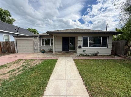 1212 Kern St, Newman, CA 95360 Photo