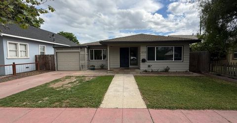 1212 Kern St, Newman, CA 95360 Photo