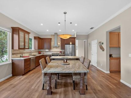 1817 Titian Ct, Davis, CA 95618 Photo