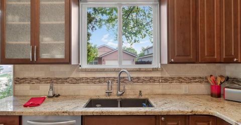 1817 Titian Ct, Davis, CA 95618 Photo