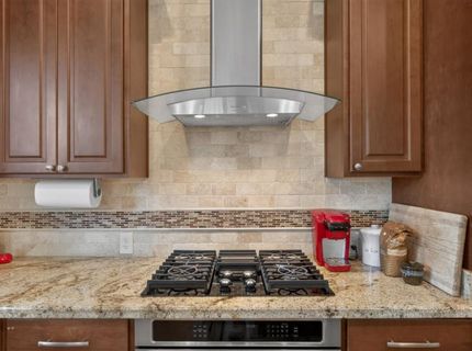 1817 Titian Ct, Davis, CA 95618 Photo