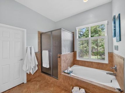 1817 Titian Ct, Davis, CA 95618 Photo