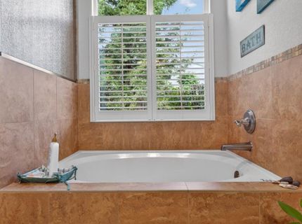 1817 Titian Ct, Davis, CA 95618 Photo