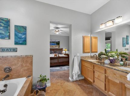 1817 Titian Ct, Davis, CA 95618 Photo