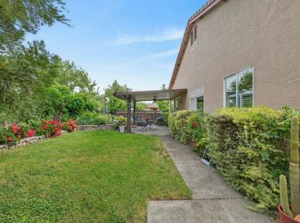 1817 Titian Ct, Davis, CA 95618 Photo