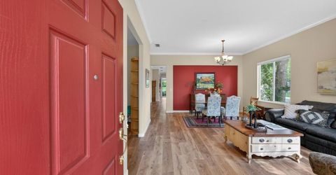 1817 Titian Ct, Davis, CA 95618 Photo