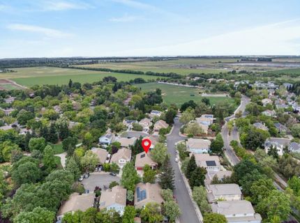 1817 Titian Ct, Davis, CA 95618 Photo