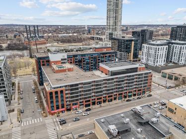 215 10th Avenue S, Unit 230, Minneapolis, MN 55415