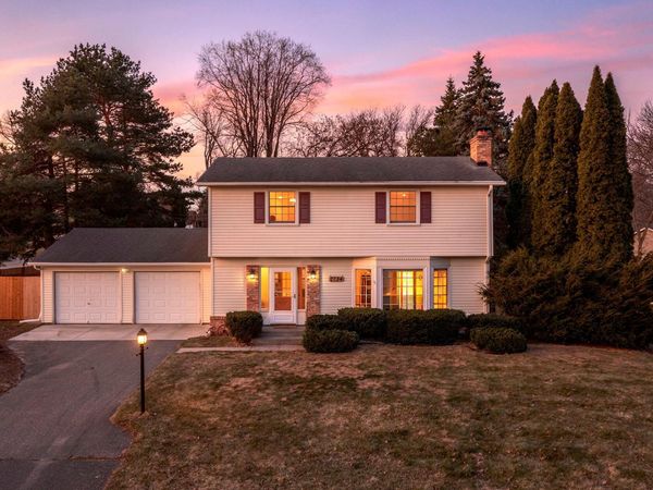 2734 Riviera Drive N, White Bear Lake, MN 55110