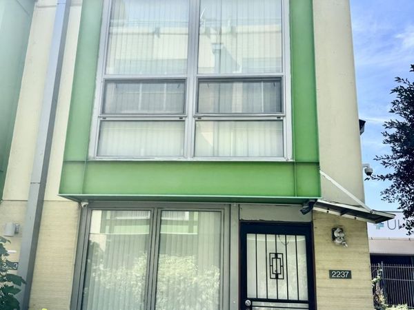 2237 S Stewart Avenue , Chicago, IL 60616