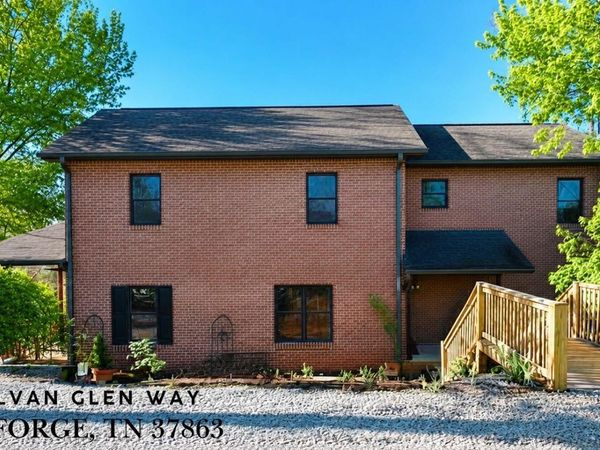 2417 Sylvan Glen Way, Pigeon Forge, TN 37863
