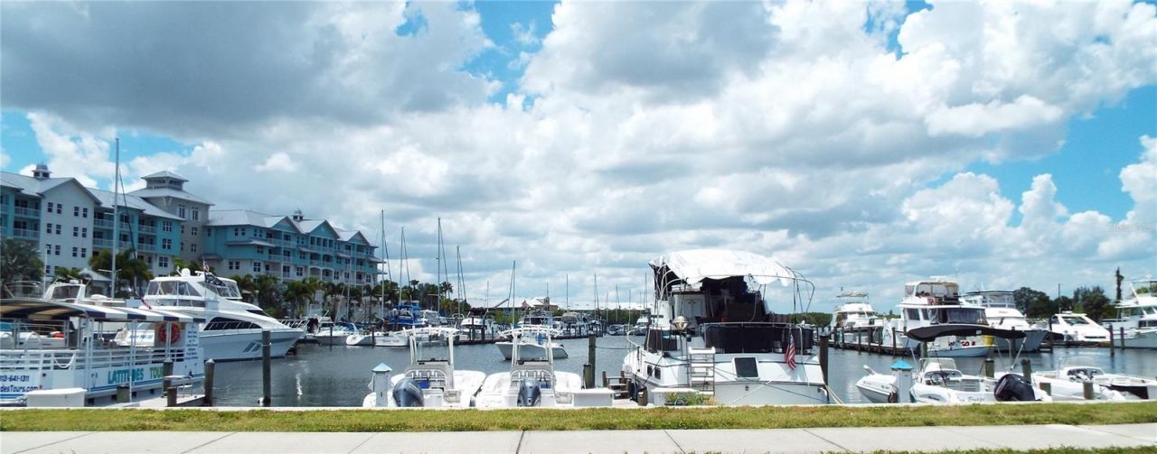 513 Bahia Beach Blvd, Ruskin, FL 33570 Photo