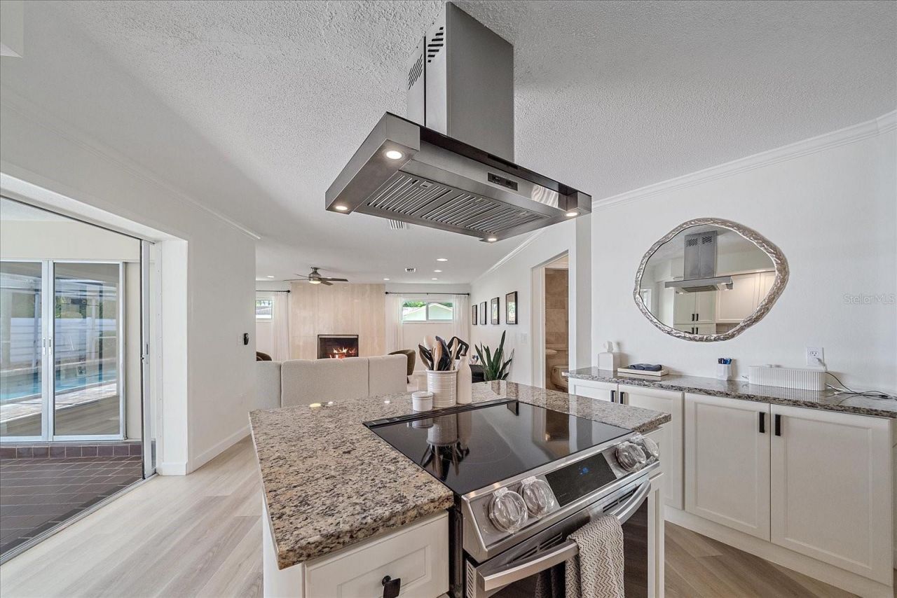 1734 Riviera Circle, Sarasota, FL 34232 Photo