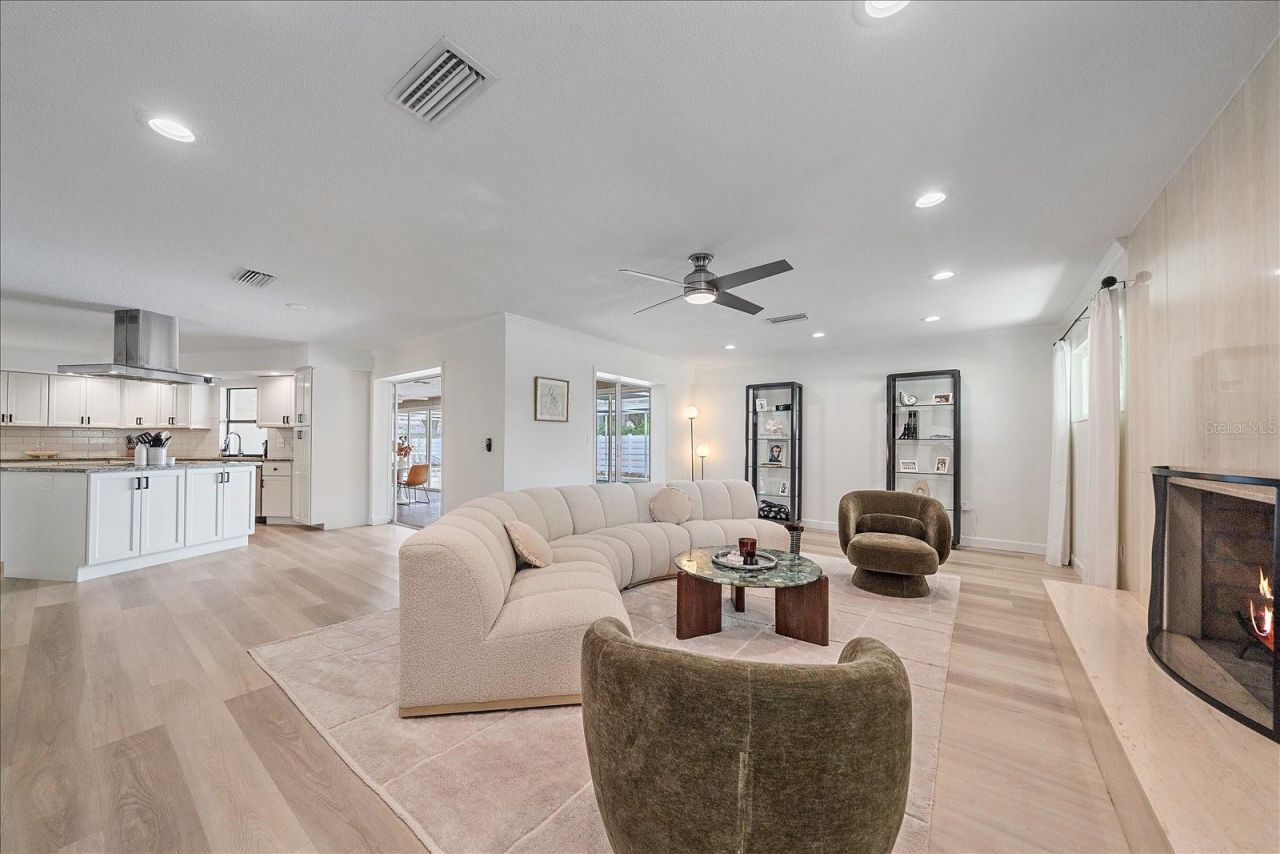 1734 Riviera Circle, Sarasota, FL 34232 Photo