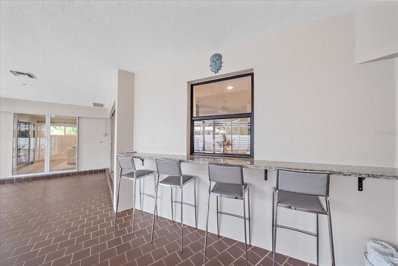 1734 Riviera Circle, Sarasota, FL 34232 Photo