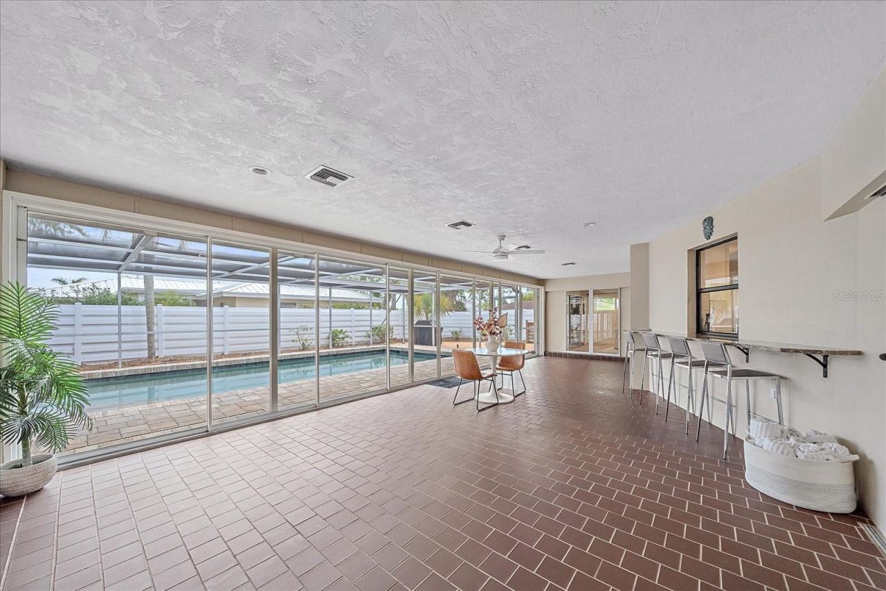 1734 Riviera Circle, Sarasota, FL 34232 Photo