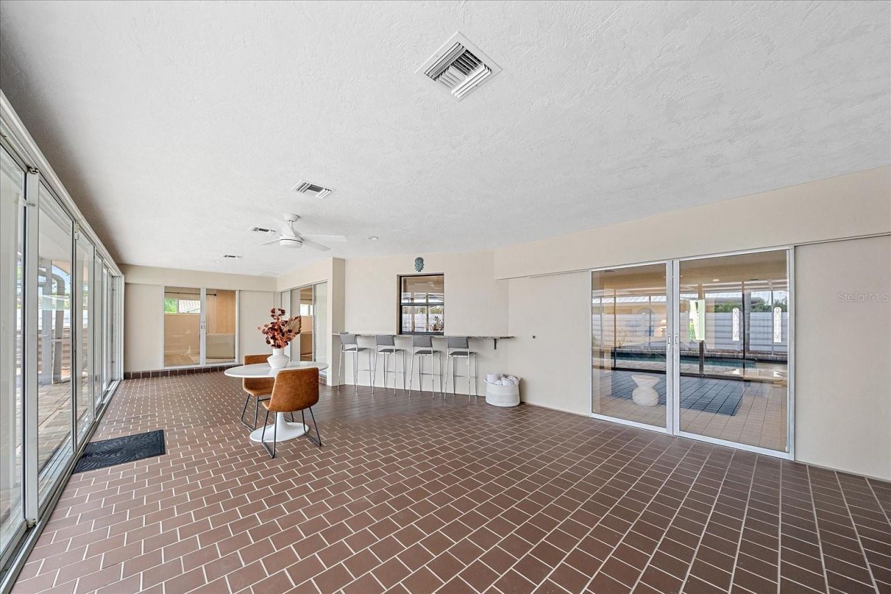 1734 Riviera Circle, Sarasota, FL 34232 Photo