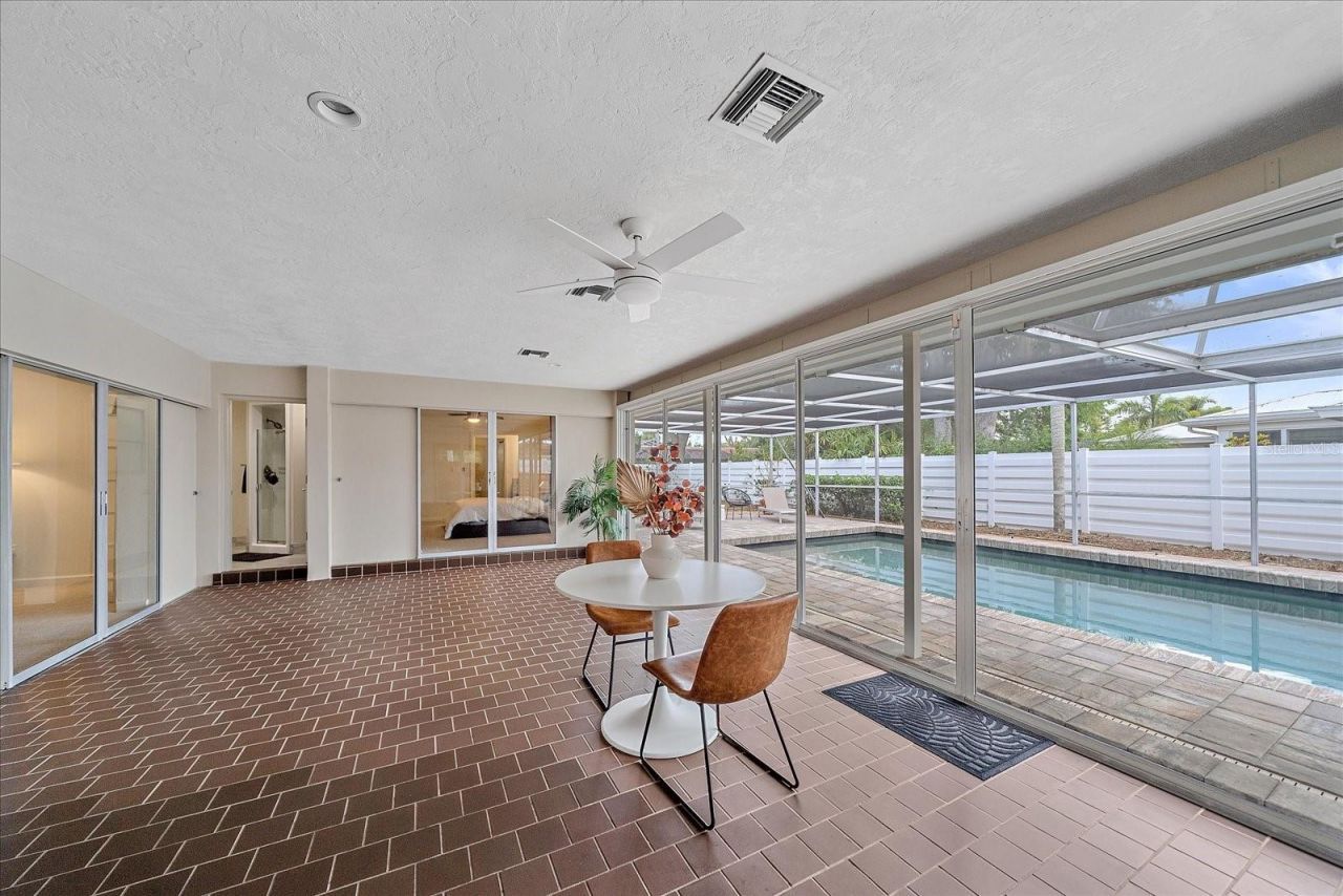 1734 Riviera Circle, Sarasota, FL 34232 Photo