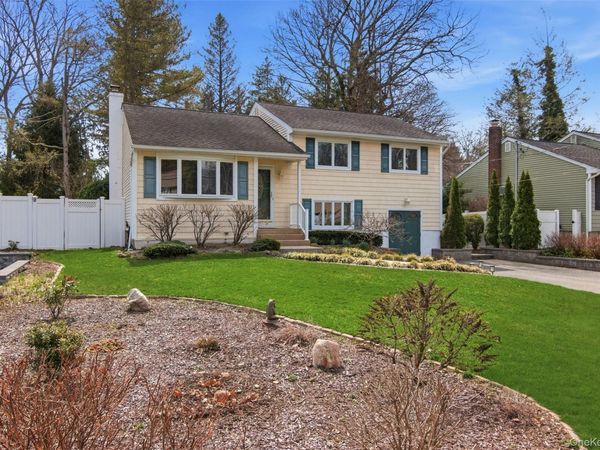 24 Aldrich Street, Huntington Station, NY 11746