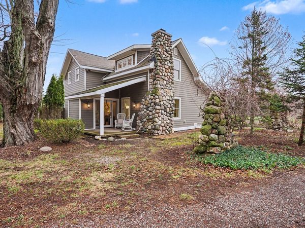 1719 66th Street, Fennville, MI 49408