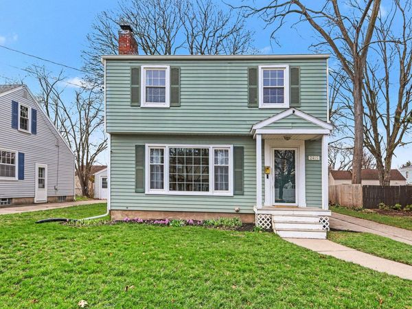2415 Aleda Avenue SE, Grand Rapids, MI 49507