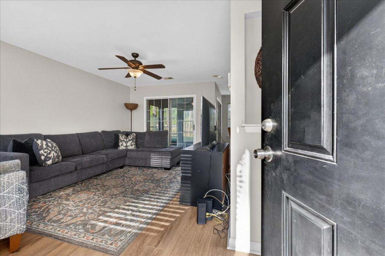 9020 Fieldstone Trace Photo 4