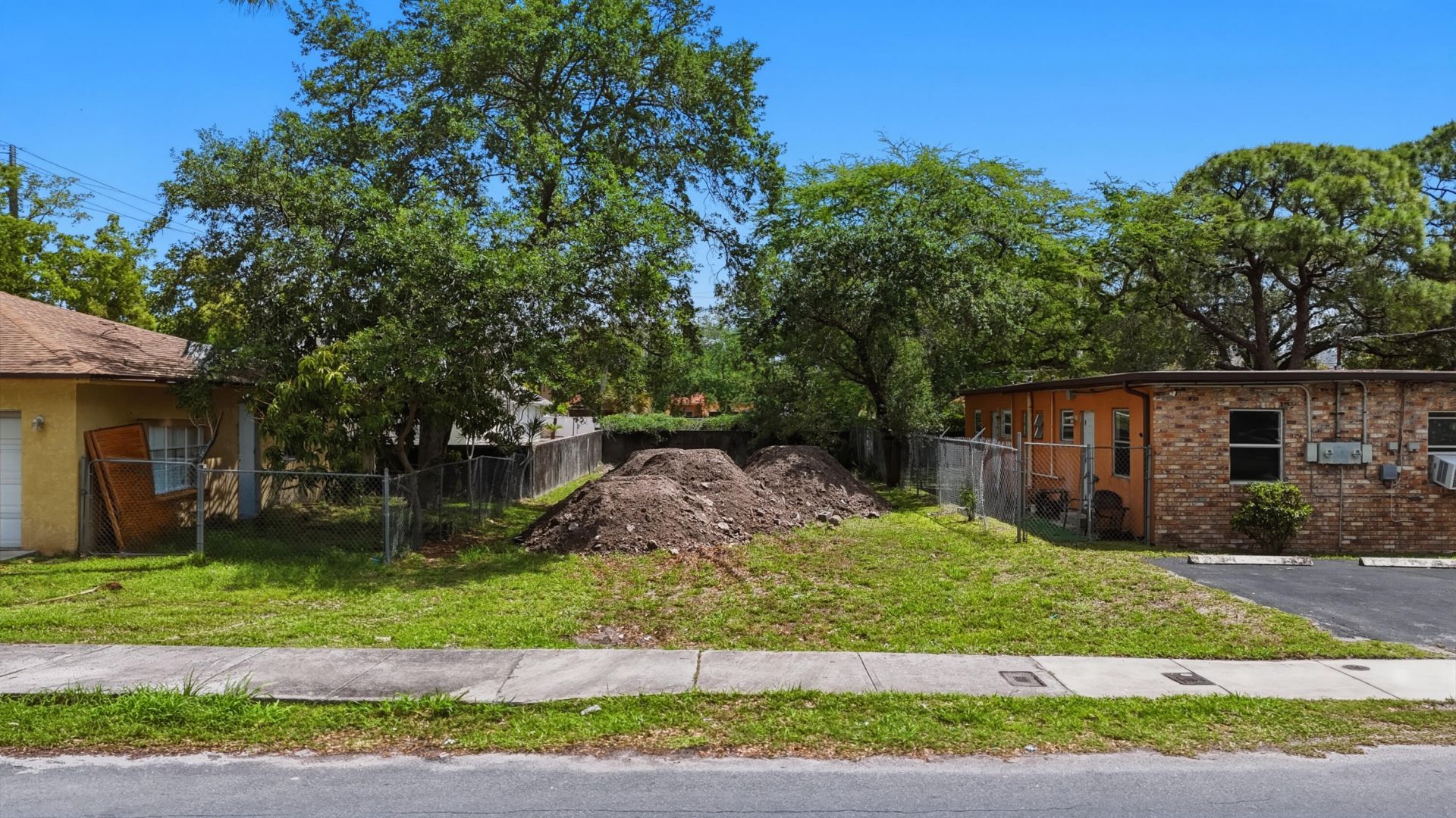 438 NW 13th Avenue, Fort Lauderdale, FL 33311 Photo